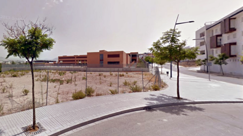 Solar municipal donde se construirá el nuevo pabellón junto al IES Sierra de Aras-1