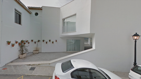 Residencia de Izn&aacute;jar