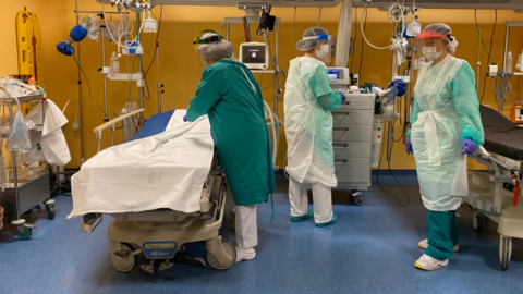  Personal en el área de urgencias del Hospital Infanta Margarita 