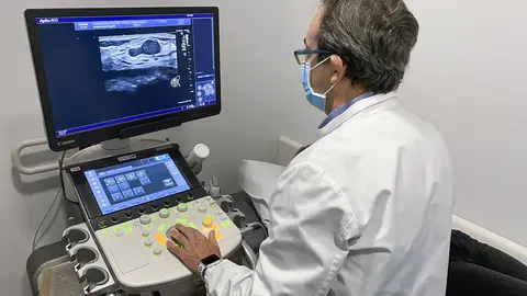 AGSSC nuevo ecógrafo de mama