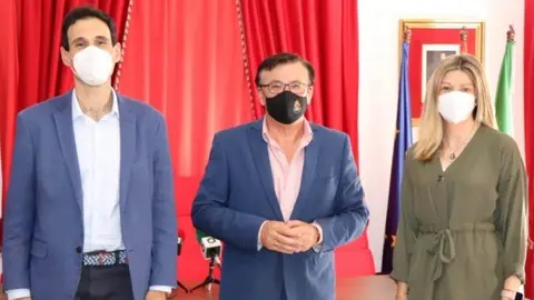 Antonio L&oacute;pez, Lope Ruiz e Isabel Lobato