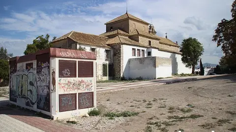 <p> parcela juzgados el carmen </p>