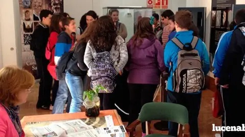 Un grupo de visitantes en el Palacio de los Condes de Santa Ana. Archivo