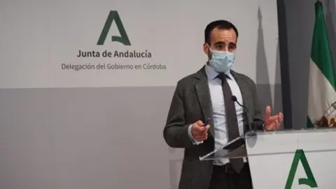 El delegado de Empleo, Formaci&oacute;n, Trabajo Aut&oacute;nomo, Transformaci&oacute;n Econ&oacute;mica, Industria, Conocimiento y Universidades de la Junta de Andaluc&iacute;a en C&oacute;rdoba, &Aacute;ngel Herrador.