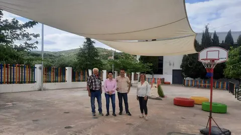 Toldos colegio Fuente-T&oacute;jar