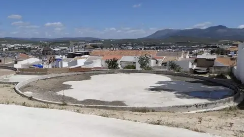 <p> Dep&oacute;sitos La Calzada </p>