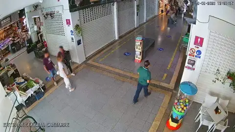230920 CÁMARAS DE VIGILANCIA PLAZA DE ABASTOS 4
