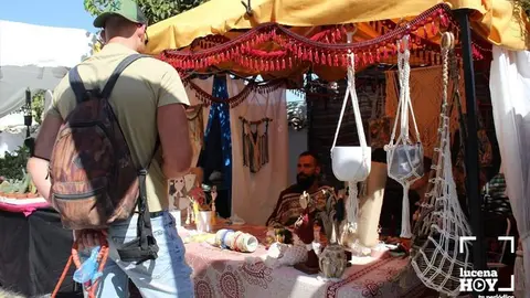 Un puesto del mercado artesanal en Iznazar&iacute;