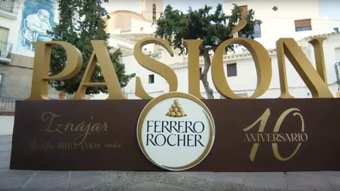 Izn&aacute;jar Ferrero Rocher