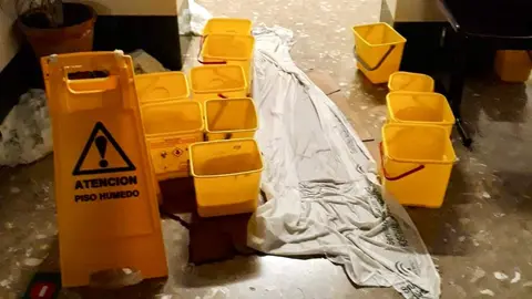 inundaci&oacute;n agua centro de salud Izn&aacute;jar