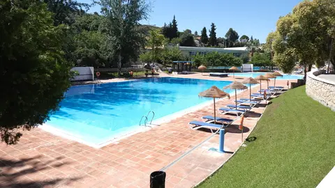 Las piscinas del Parque Deportivo 'Heliodoro Martín' de Cabra
