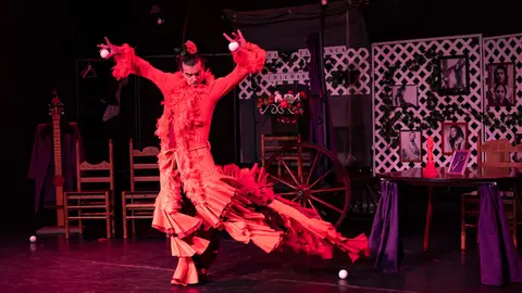 Una imagen del espect&aacute;culo de Circo Chicharron "Sin ojana" que podr&aacute; verse en Almedinilla y Cabra