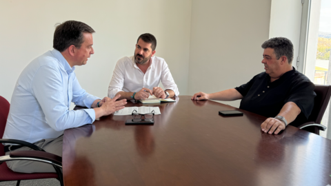 Reuni&oacute;n del Presidente del GDR Subb&eacute;tica con el alcalde de Luque