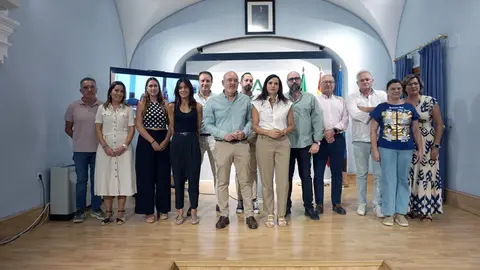 Delegada territorial y presidentes de los distintos CCA participantes en la campa&ntilde;a