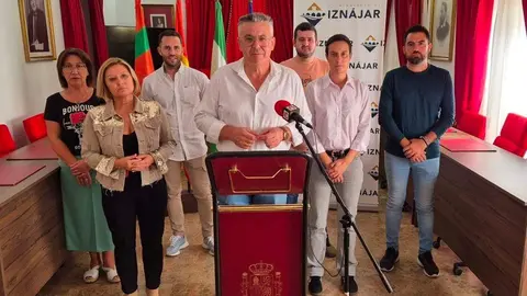 Comparecencia para presentar la manifestación en Iznájar