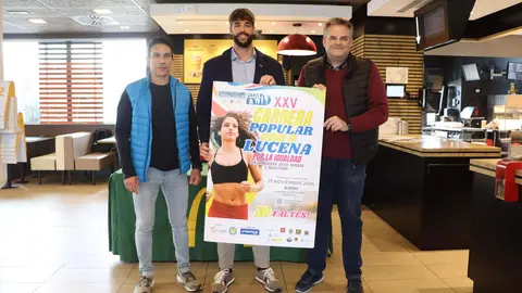 Presentaci&oacute;n de la carrera en las instalaciones de McDonald's Lucena