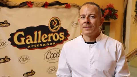 Jorge Garrido, maestro chocolatero en Galleros Artesanos.