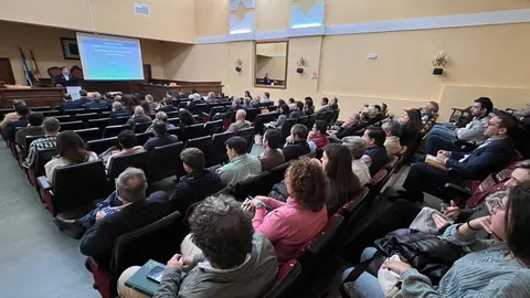 La Junta presenta los incentivos de la Agencia TRADE a empresarios de Lucena