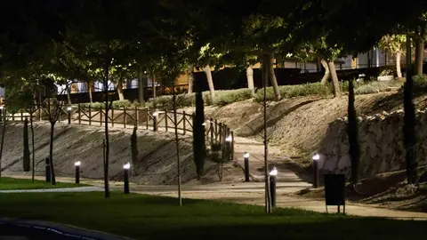Nueva iluminaci&oacute;n Parque Europa de Lucena