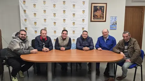 Reuni&oacute;n entre el Ayto. de Encinas Reales y la Sociedad de Cazadores