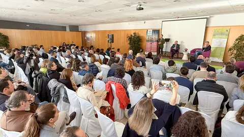 Jornada público-privada para el desarrollo de las Vías Verdes y el cicloturismo en España-37