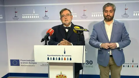 Jos&eacute; Calvo Poyato y Francisco Barbancho, durante la rueda de prensa