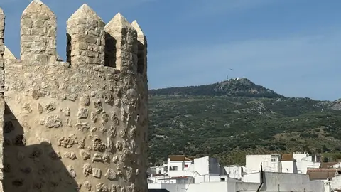 Vista de la muralla en el barrio de la Villa de Cabra