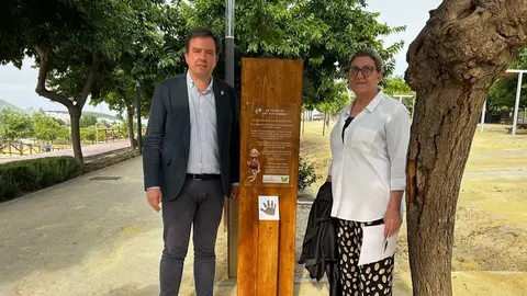 Aurelio Fern&aacute;ndez y Charo Valverde presentan las actividades con motivo del D&iacute;a Mundial del Medio Ambiente en el Parque de Europa de Lucena