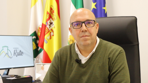 David Ruiz, alcalde de Rute, desglosa los detalles de la pasada campa&ntilde;a de Navidad de Rute.