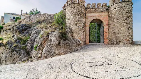 Puerta-Castillo
