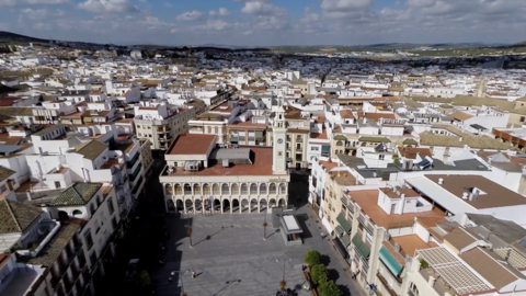 Imagen a&eacute;rea de la Plaza Nueva en Lucena. Ayuntamiento de Lucena