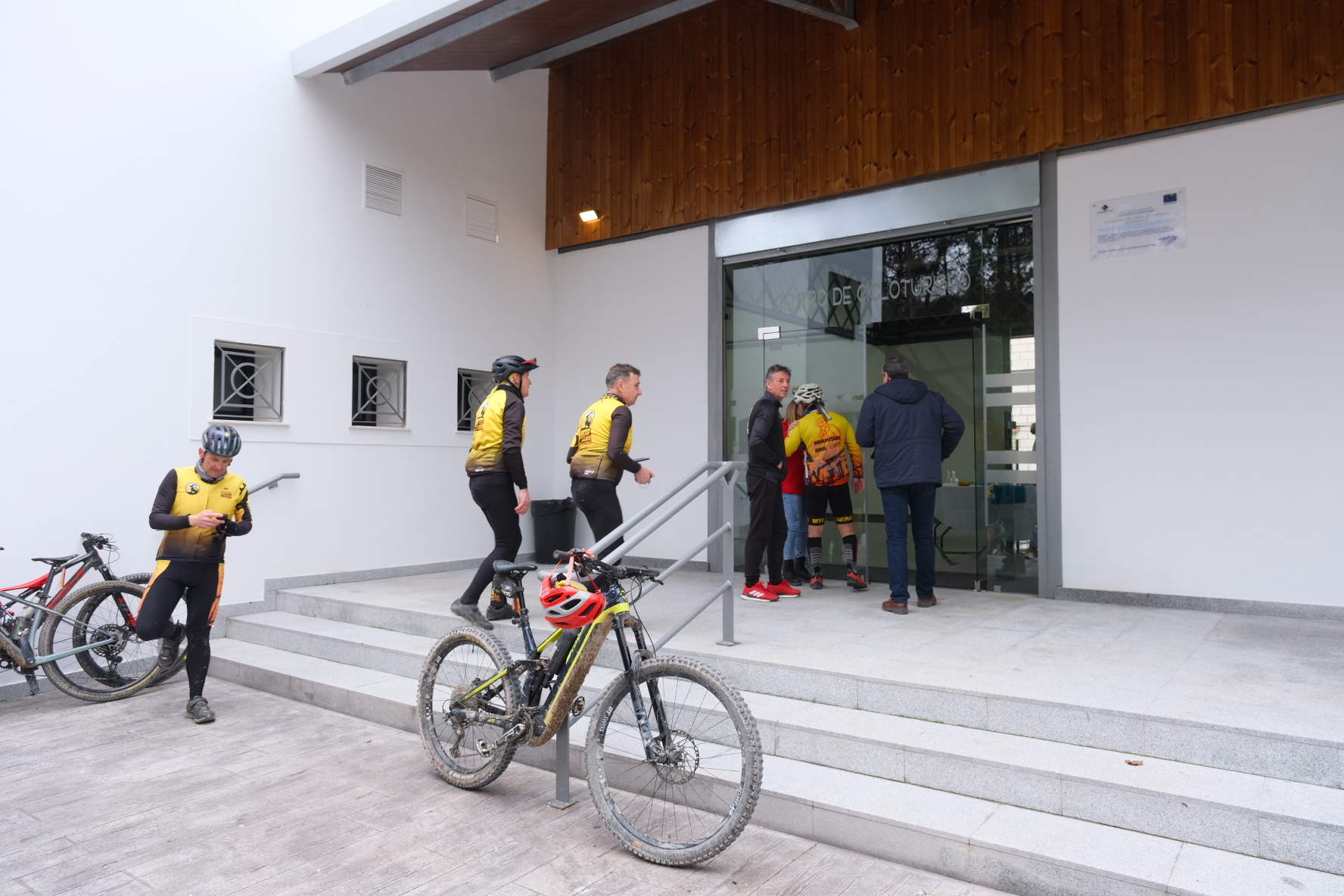 Entrada al Centro de Cicloturismo Vía Verde en Cabra