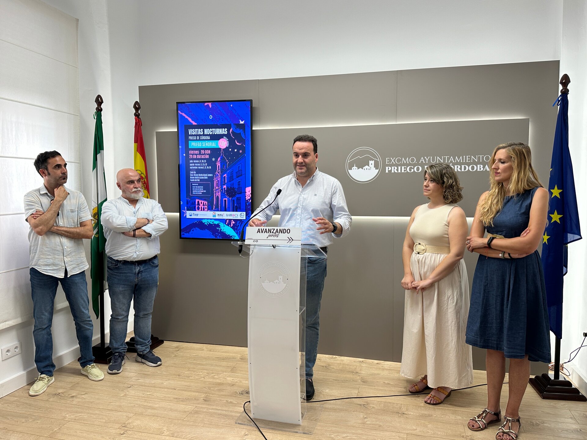 Juan Ramón Valdivia, alcalde de Priego de Córdoba durante la presentación de las nuevas rutas