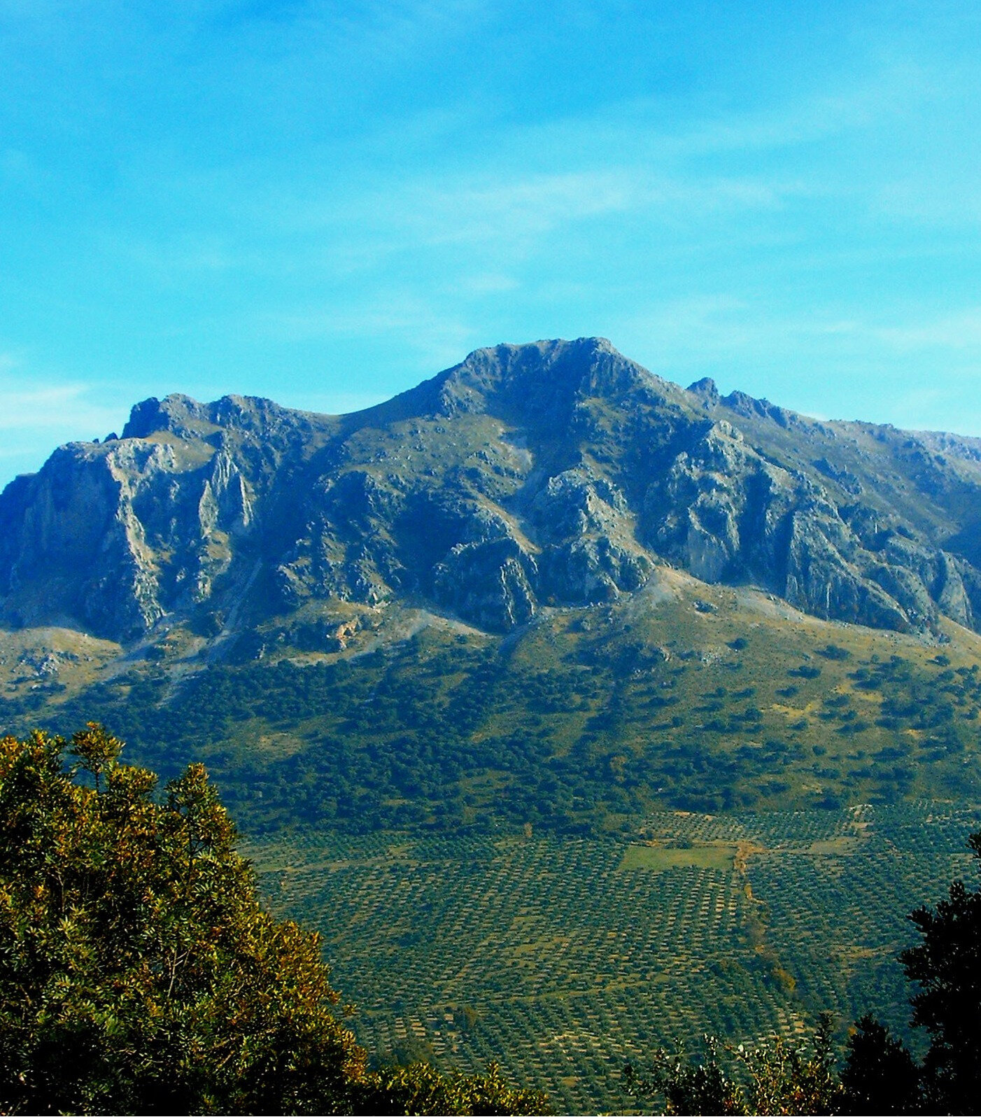 El Pico Bermejo desde la Sierra Gallinera (Foto: Julián García)