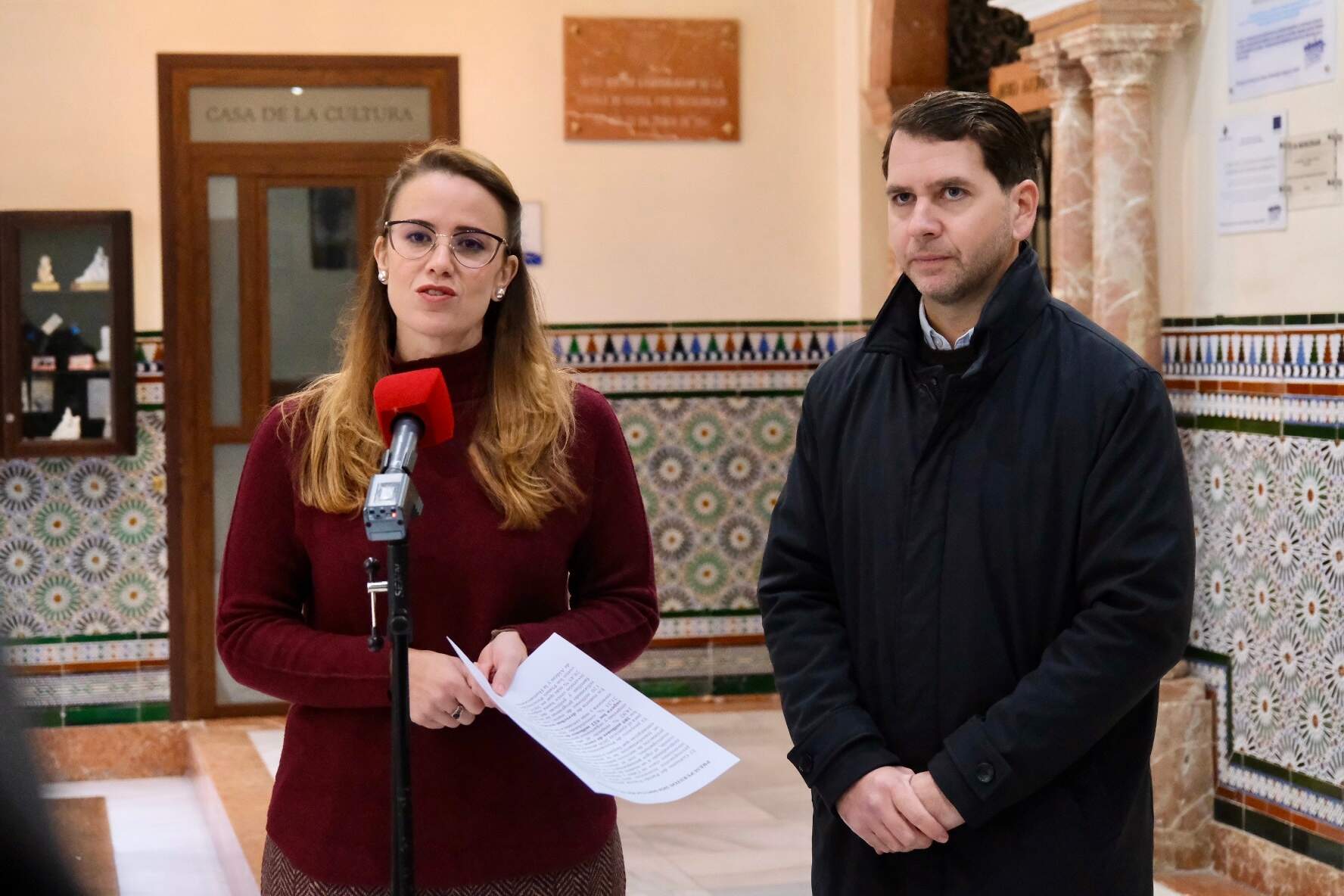 Sara Alguacil y Fernando Priego presentan los presupuestos para 2026 de la Diputación de Córdoba en Cabra