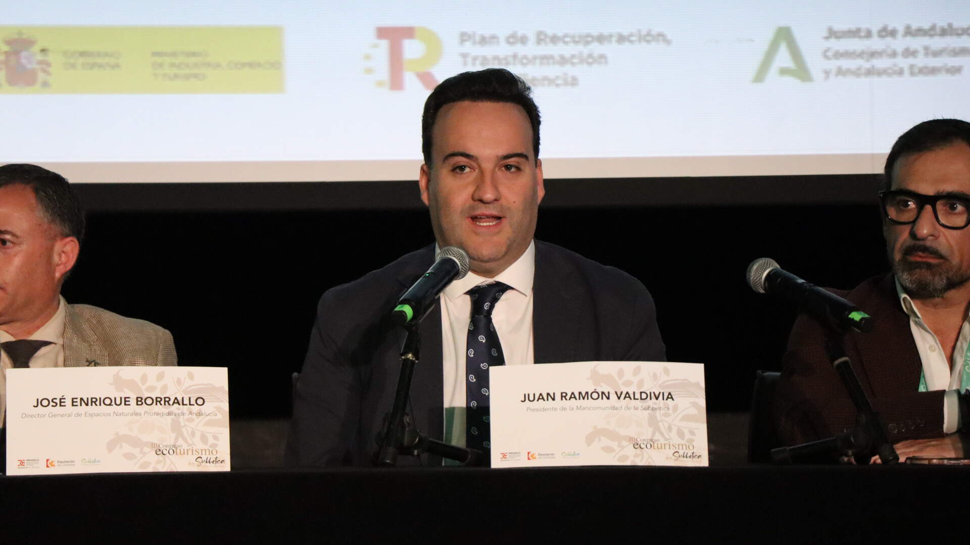 Juan Ramón Valdivia, presidente de la Mancomunidad de la Subbética, durante la inauguración institucional del III Congreso de Ecoturismo.