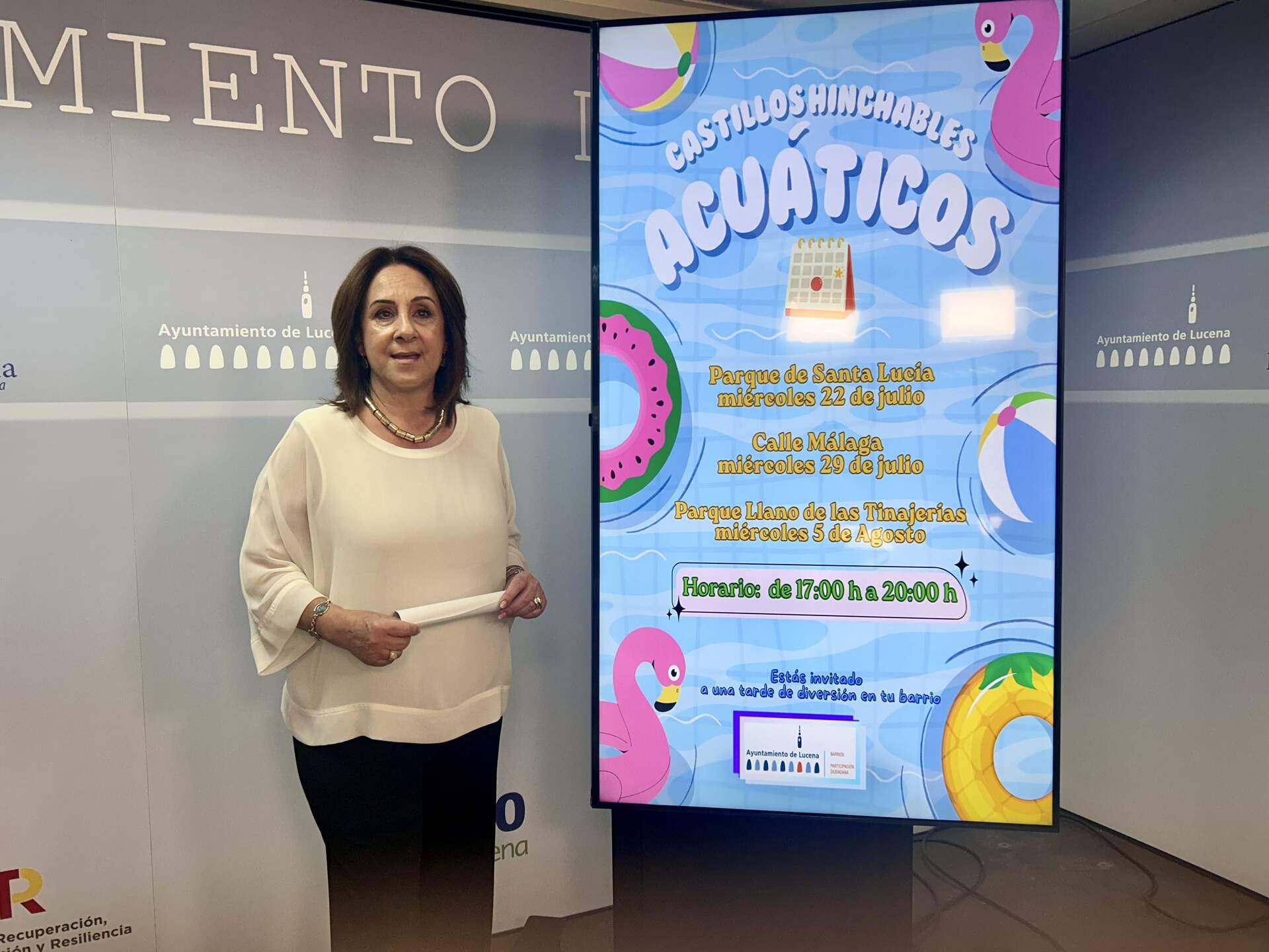 Rodríguez ha explicado que la propuesta pretende complementar durante las tardes las diferentes actividades que ya se vienen desarrollando en la ciudad para niños y jóvenes durante las vacaciones de verano. De este modo, el Ayuntamiento busca ofrecer alternativas gratuitas de diversión vinculadas al agua y adaptadas a las altas temperaturas propias de estas fechas.

La edil de Barrios y Participación Ciudadana ha señalado, además, que la elección de distintas ubicaciones responde a la intención de descentralizar la programación municipal y llevar las actividades directamente a los barrios. Según ha indicado, este tipo de propuestas habían sido reclamadas por los propios vecinos durante anteriores encuentros y actividades organizadas en los centros de barrio.